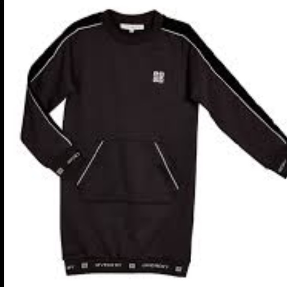 Givenchy Other - Givenchy Dress black/white with kangaroo pouch.